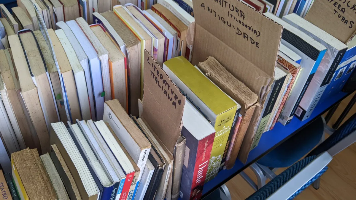 Etiquetas à mão: literatura italiana, antiguidade